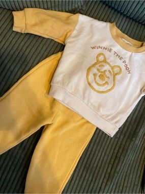 3/$30 Pooh bear baby set